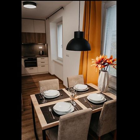 Old Town City Center Apartment 2 - Private Parking Included 科希策 外观 照片