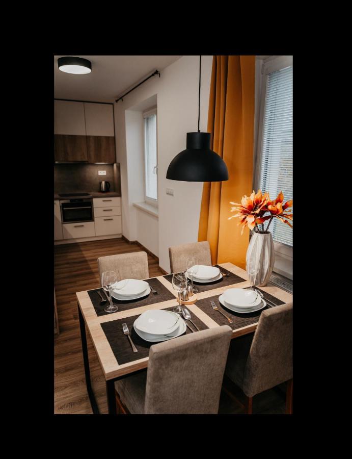 Old Town City Center Apartment 2 - Private Parking Included 科希策 外观 照片